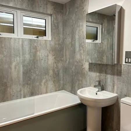 Lost Shore Surf Resort Ratho Room photo